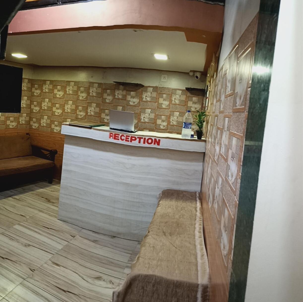 Hotel Urban Comfort Mumbai  Buitenkant foto